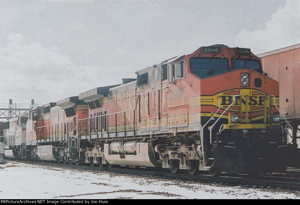 BNSF 4946 West